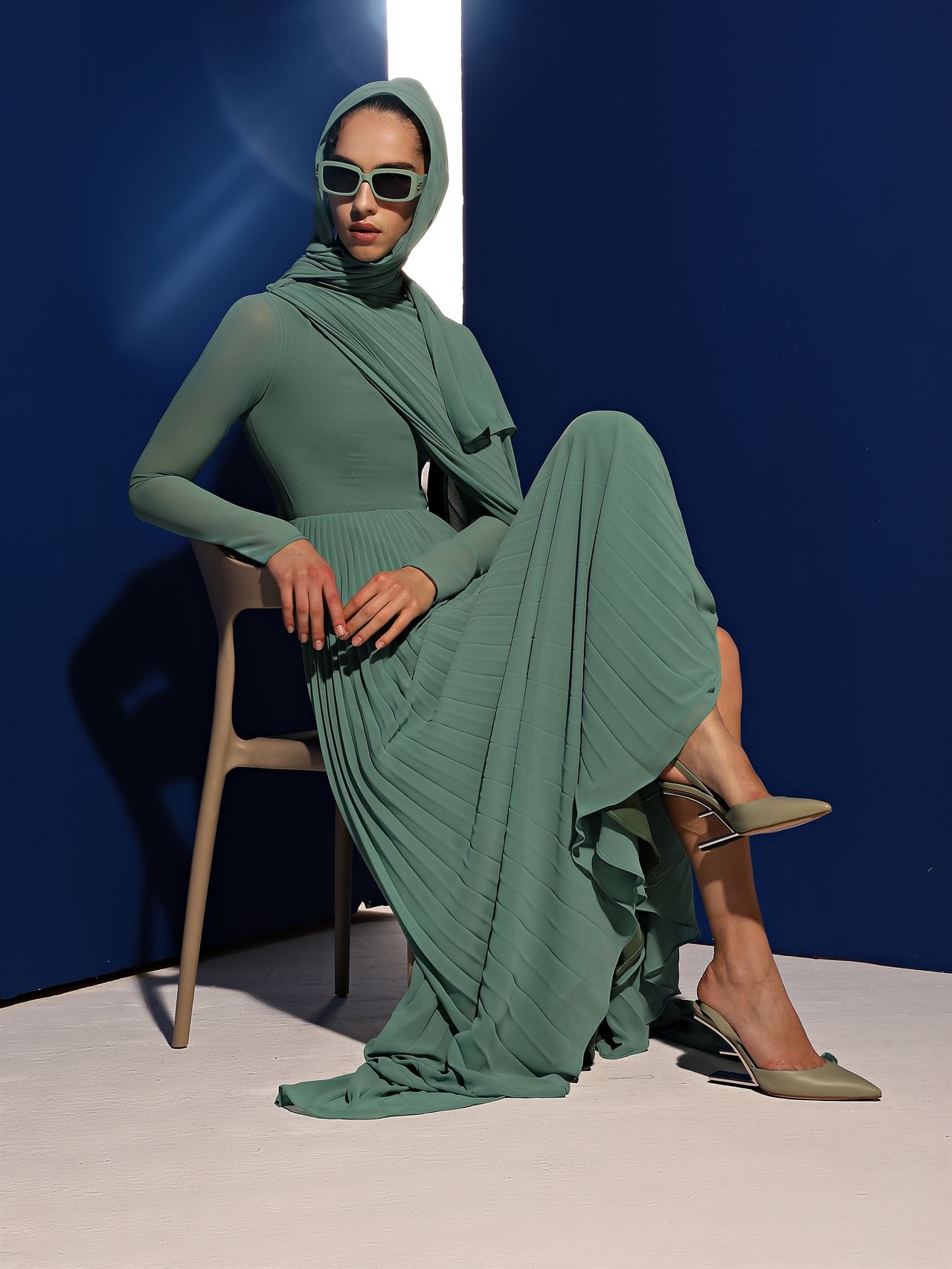 REVERIE 6 REVERIE - Image 6