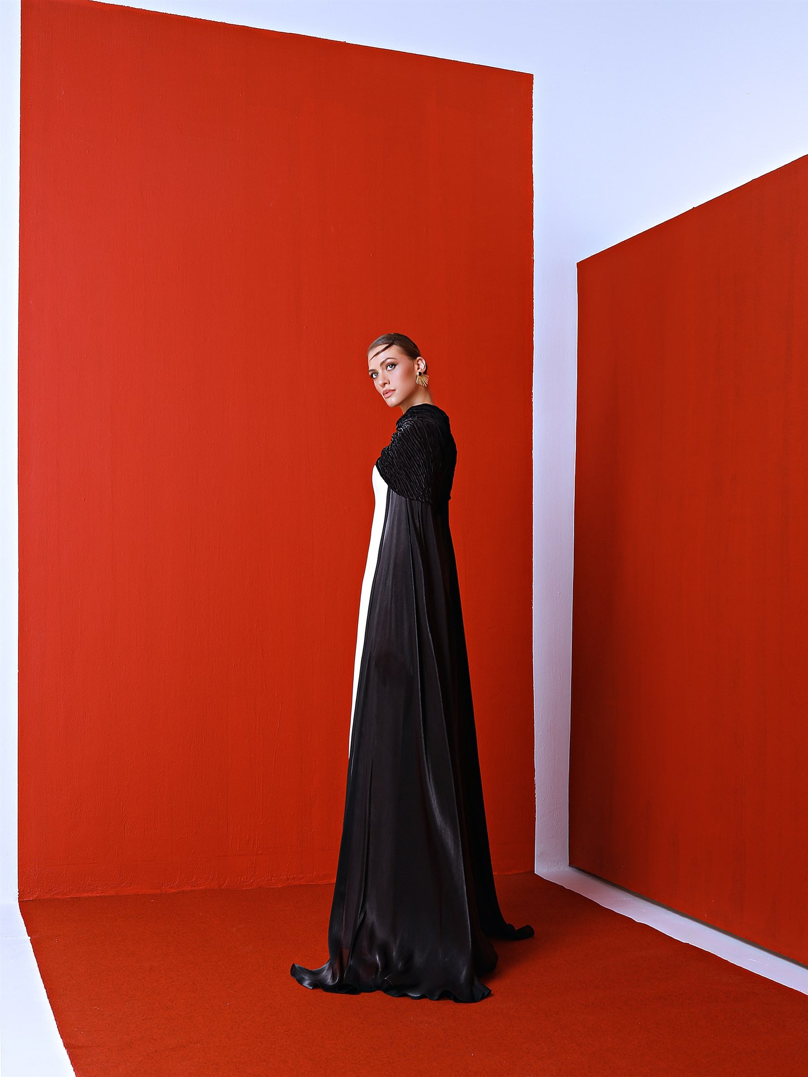 OPULENT HAZE-WHITE AND BLACK 7 OPULENT HAZE-WHITE AND BLACK - Image 7