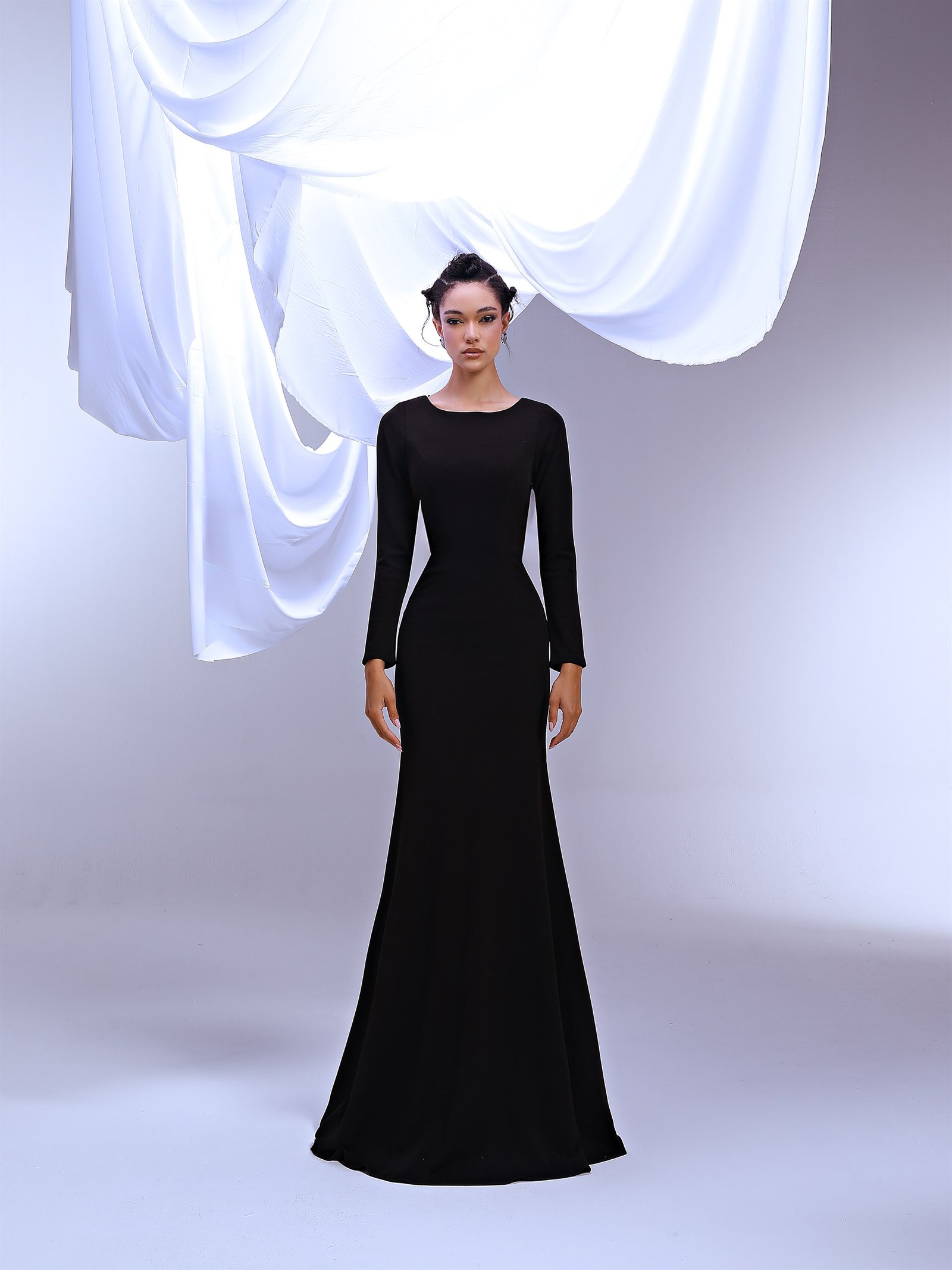 ZAIRA-BLACK 1 ZAIRA-BLACK