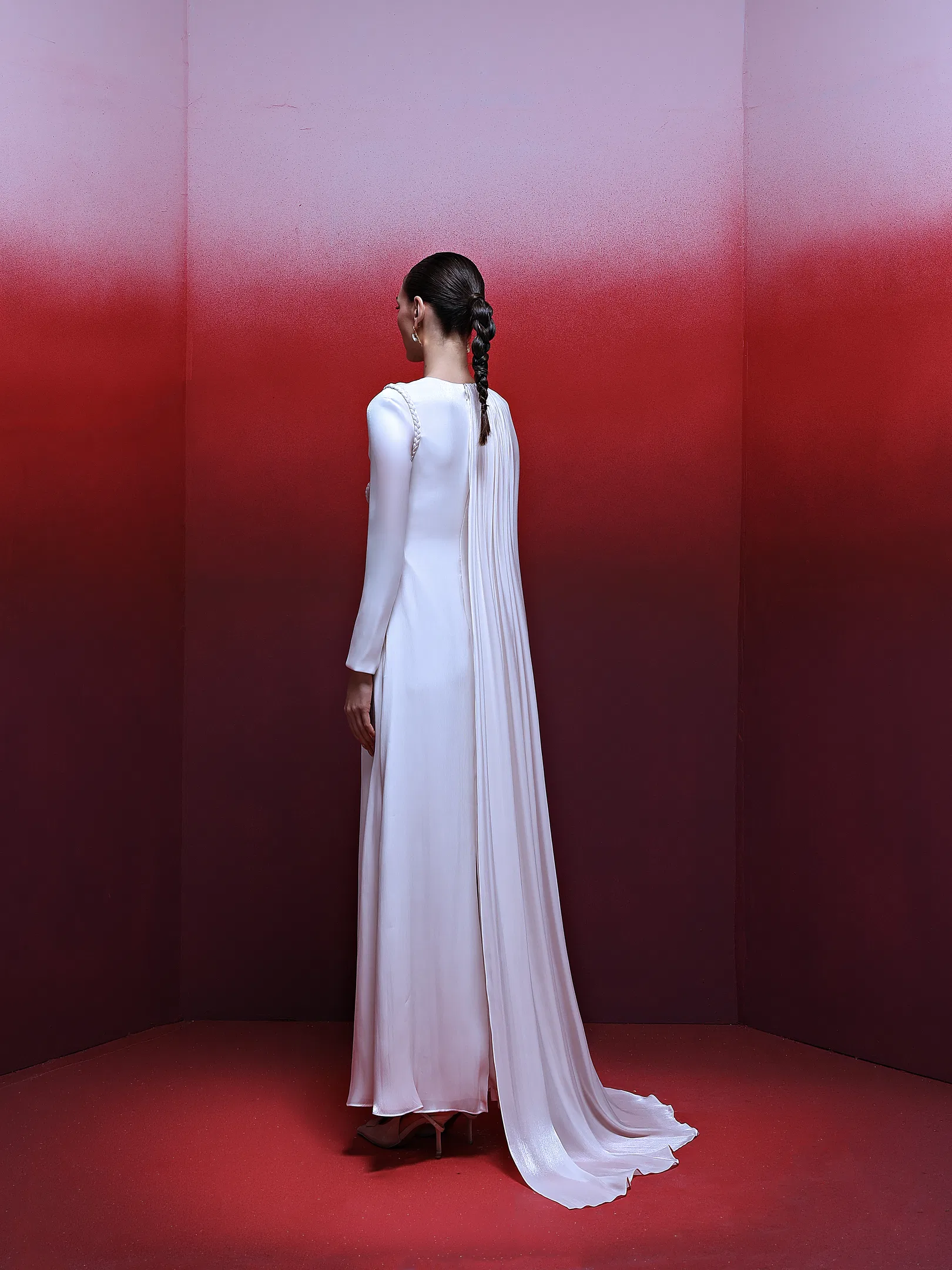 WHISPERS OF SILK 3 WHISPERS OF SILK - Image 3